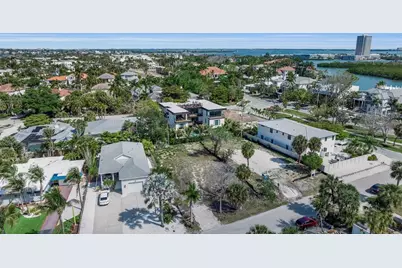 243 Coolidge Drive, Sarasota, FL 34236 - Photo 7