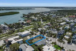 243 Coolidge Dr, Sarasota, FL 34236 - Photo 1