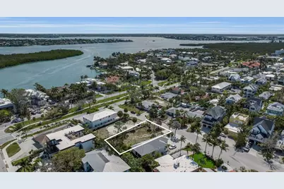 243 Coolidge Drive, Sarasota, FL 34236 - Photo 3