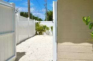 1761 Siesta Dr & 1760 Wisconsin Ln, Sarasota, FL 34239 - Photo 17