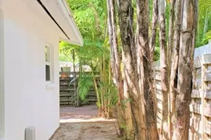 2541 Floyd St, Sarasota, FL 34239 - Photo 17