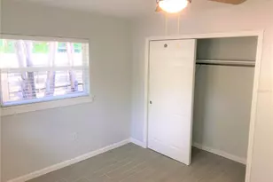 2541 Floyd St, Sarasota, FL 34239 - Photo 9