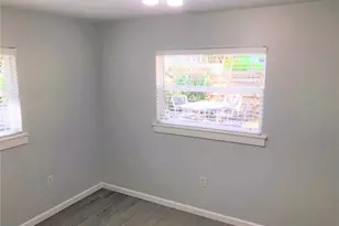 2541 Floyd St, Sarasota, FL 34239 - Photo 13