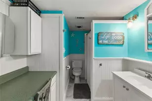 1028 Apollo Beach Blvd, Apollo Beach, FL 33572 - Photo 11