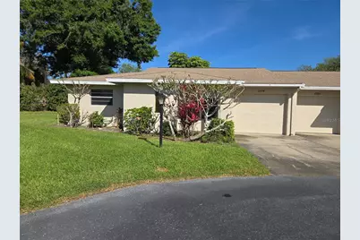 2974 Captiva Gardens Drive #17, Sarasota, FL 34231 - Photo 3