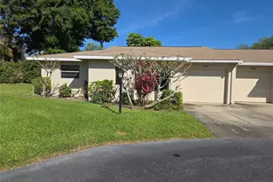 2974 Captiva Gardens Dr, Sarasota, FL 34231 - Photo 3