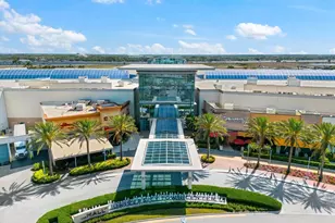 8933 Manor Loop, Lakewood Ranch, FL 34202 - Photo 43