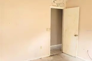 1005 Greystone Ln, Sarasota, FL 34232 - Photo 15