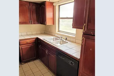 1005 Greystone Lane, Sarasota, FL 34232 - Photo 11