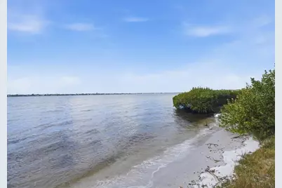 2111 4th St Court W, Palmetto, FL 34221 - Photo 5