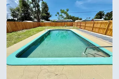 920 Myrtle Avenue, Venice, FL 34285 - Photo 49