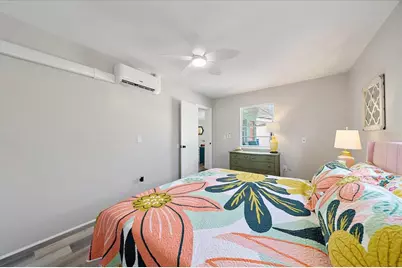 920 Myrtle Avenue, Venice, FL 34285 - Photo 23