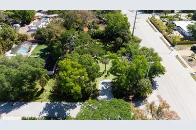 4717 Crystal Avenue, Sarasota, FL 34231 - Photo 1