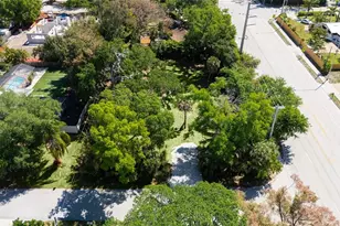 4717 Crystal Ave, Sarasota, FL 34231 - Photo 1