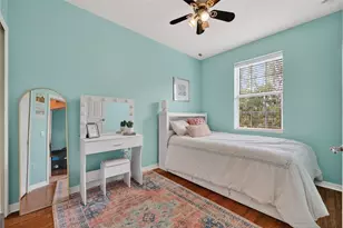 3736 82nd Ave Cir E, Sarasota, FL 34243 - Photo 25