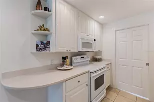 1564 Napoli Dr W, Sarasota, FL 34232 - Photo 7