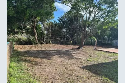 3707 Schwalbe Drive, Sarasota, FL 34235 - Photo 3