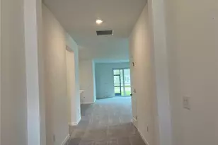 11370 Burgundy Dr, Venice, FL 34293 - Photo 3