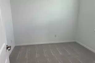 11370 Burgundy Dr, Venice, FL 34293 - Photo 7