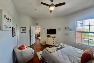 8319 38th St Cir E, Sarasota, FL 34243 - Photo 13