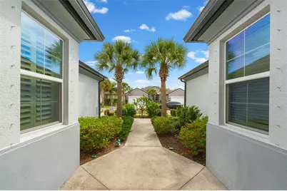 6017 Amberly Drive, Bradenton, FL 34208 - Photo 9