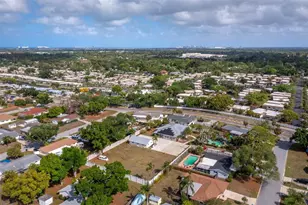 5618 Britannia Dr, Sarasota, FL 34231 - Photo 63