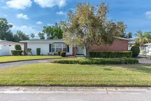 5511 10th Ave Dr W, Bradenton, FL 34209 - Photo 1