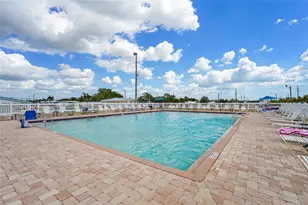 6624 Marina Dr, Bradenton, FL 34207 - Photo 13