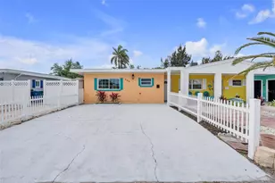 445 63rd St, Holmes Beach, FL 34217 - Photo 43