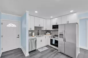 445 63rd St, Holmes Beach, FL 34217 - Photo 5