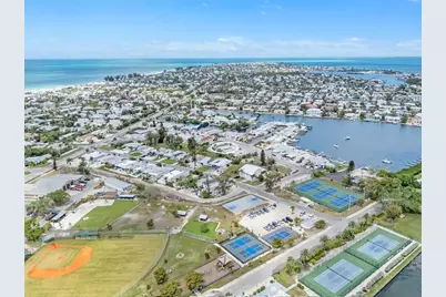 445 63rd Street, Holmes Beach, FL 34217 - Photo 35