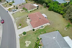 1807 New Bedford Dr, Sun City Center, FL 33573 - Photo 11