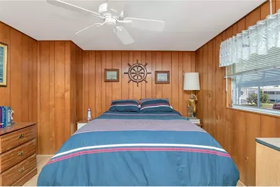 3208 Oakwood Boulevard S, Sarasota, FL 34237 - Photo 27