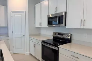 8152 St Kitts Cir, Englewood, FL 34224 - Photo 7