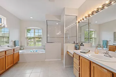 6651 63rd Terrace E, Bradenton, FL 34203 - Photo 19