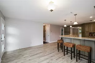 907 69th St NW, Bradenton, FL 34209 - Photo 7