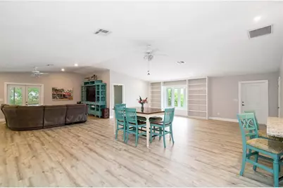 907 69th Street NW, Bradenton, FL 34209 - Photo 17
