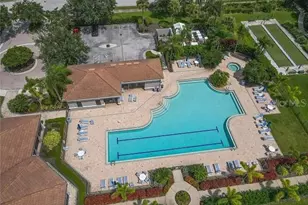 8120 Victoria Falls Cir, Sarasota, FL 34243 - Photo 43
