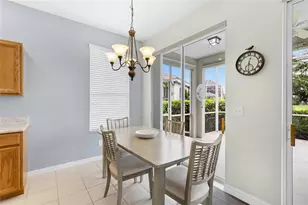 8120 Victoria Falls Cir, Sarasota, FL 34243 - Photo 23