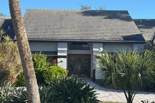 3905 Spyglass Hill Rd, Sarasota, FL 34238 - Photo 3