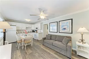 1603 Gulf Dr N, Bradenton Beach, FL 34217 - Photo 5