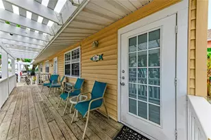 1603 Gulf Dr N, Bradenton Beach, FL 34217 - Photo 3