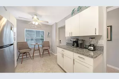 9630 Club South Circle #6202, Sarasota, FL 34238 - Photo 9