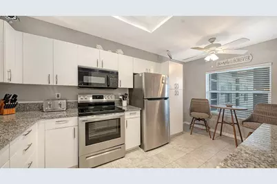 9630 Club South Circle #6202, Sarasota, FL 34238 - Photo 5