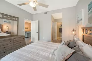 9630 Club S Cir, Sarasota, FL 34238 - Photo 21