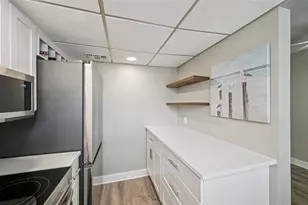 2727 75th St W, Bradenton, FL 34209 - Photo 11