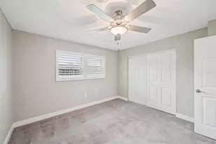 2727 75th St W, Bradenton, FL 34209 - Photo 19