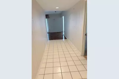 14111 Cypress Circle, Tampa, FL 33618 - Photo 3