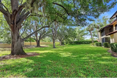 5765 Gardens Drive, Sarasota, FL 34243 - Photo 23