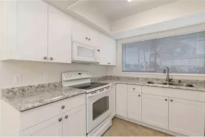 3569 Bee Ridge, Sarasota, FL 34239 - Photo 11